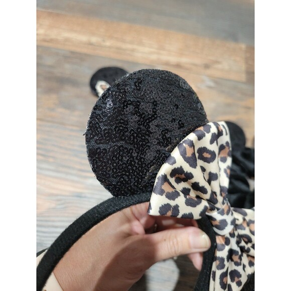 Leopard mouse ears set with bows clips and more! - Picture 9 of 12